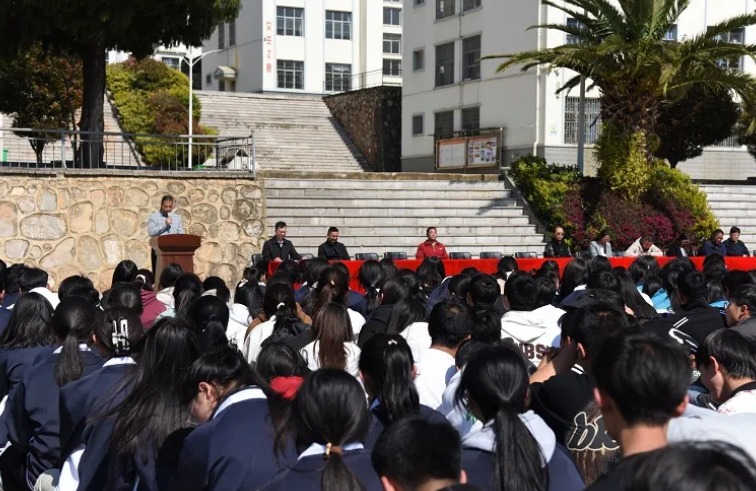 曲靖市师宗职业技术学校乱吗?