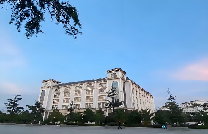2025 年曲靖工商学校热门专业大盘点，开启多彩职业路