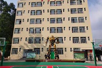 昆明滇越技工学校录取分数线与历年招录解析&mdash;&mdash;不拘一格育人才