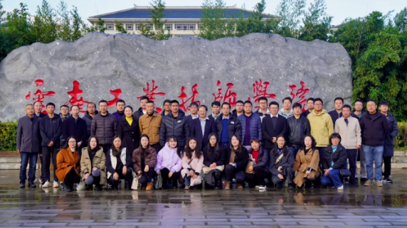 云南工业技师学院乱吗？好吗？校风正气，技育匠心