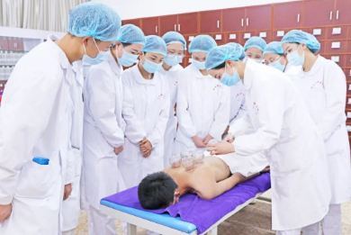 昆明市卫生学校2026学费减免政策详解