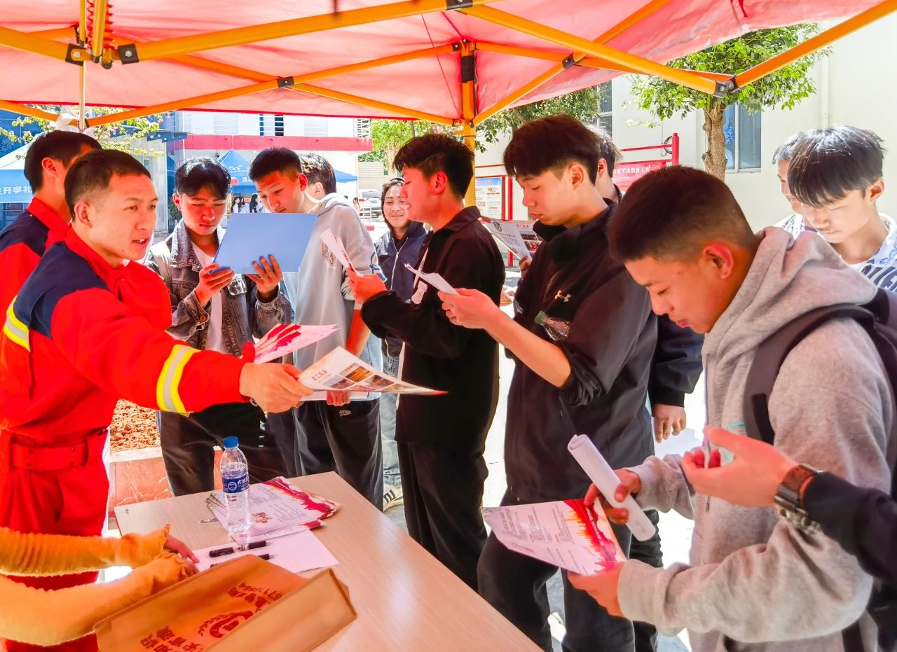 助学减负惠学子：昆明滇越技工学校2026学费减免政策详解