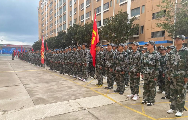 昆明华航技工学校好不好？择校优缺点、校风管理全维度实测点评
