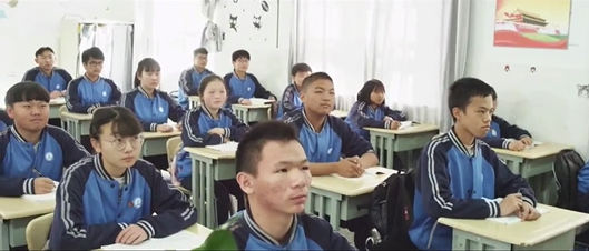 学生2.png
