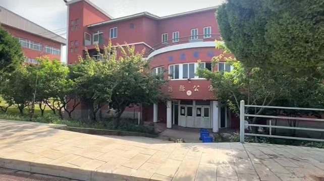 1781677502341156.jpg 7宿舍.jpg